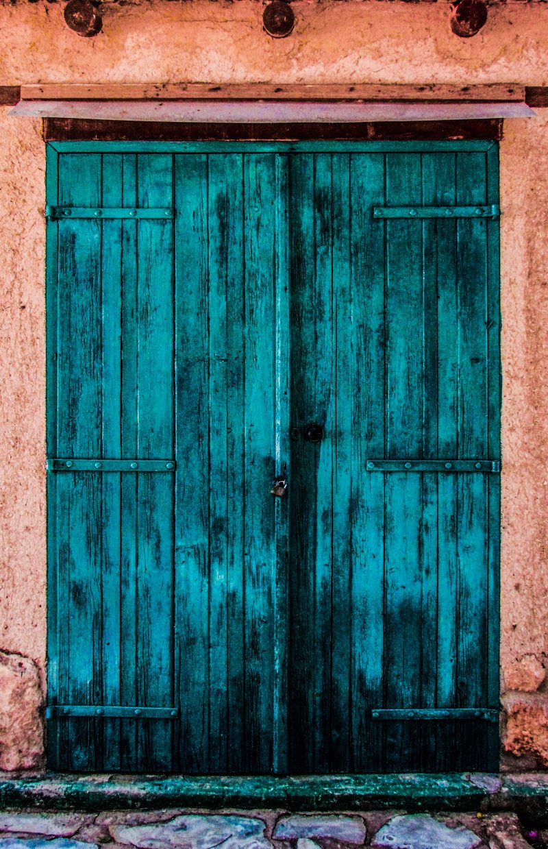 蓝色的木门Blue Wooden Door|abandoned,Architecture,colorful,construction,Dirty,door,entrance,facade,family,House,locked,obsolete,rough,rustic,storage,texture,vintage,wall,wood,wooden,仿古,体系结构,入口,墙壁,多彩,存储,家庭,已过时,年份,建设,房子,木,木材,由,粗糙,纹理,脏,被遗弃,锁定,门面-海量高质量免版权图片素材-设计师素材-摄影图片-mitapix-美塔图像