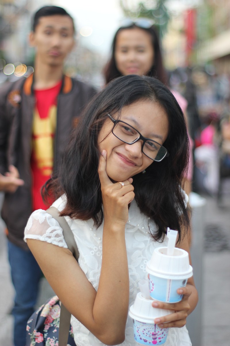 女孩佩带的镜片特写镜头摄影CloseUp Photography of Girl Wearing Eyeglasses|adorable,Blur,bokeh,closeup,Cute,depth of field,eyeglasses,eyewear,face,facial expression,female,Focus,gesture,girl,glasses,Hand,Happy,People,pose,posing,Smile,smiling,Young,人们,可爱,女孩,女性,姿势,姿态,年轻的,微笑,愉快,手,摆在,景深,焦点,特写镜头,玻璃,表情,迷离,逗人喜爱,镜片,面孔-海量高质量免版权图片素材-设计师素材-摄影图片-mitapix-美塔图像