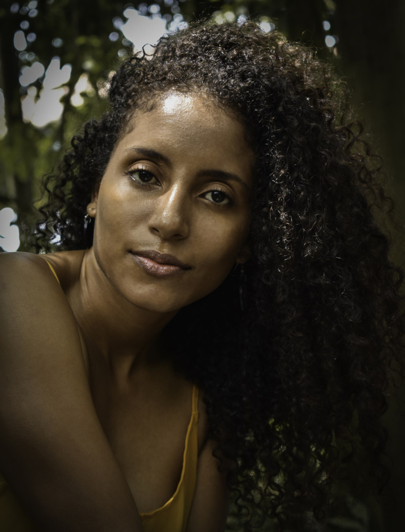 选择性照片的女人穿着棕色衬衫Selective Photo of Woman Wearing Brown Shirt|adult,Afro,attractive,Beautiful,beauty,eyes,face,facial expression,Fashion,female,glamour,hair,hairdo,happiness,lady,model,outdoors,person,photoshoot,Portrait,pose,pretty,sexy,skin,wear,woman,人,发型,头发,女人,女士,女性,姿势,幸福,性感,成人,户外,拍摄,时尚,有吸引力,模型,漂亮,皮肤,眼睛,穿,美丽,美容,肖像,脸,非洲裔,面部表情,魅力-海量高质量免版权图片素材-设计师素材-摄影图片-mitapix-美塔图像