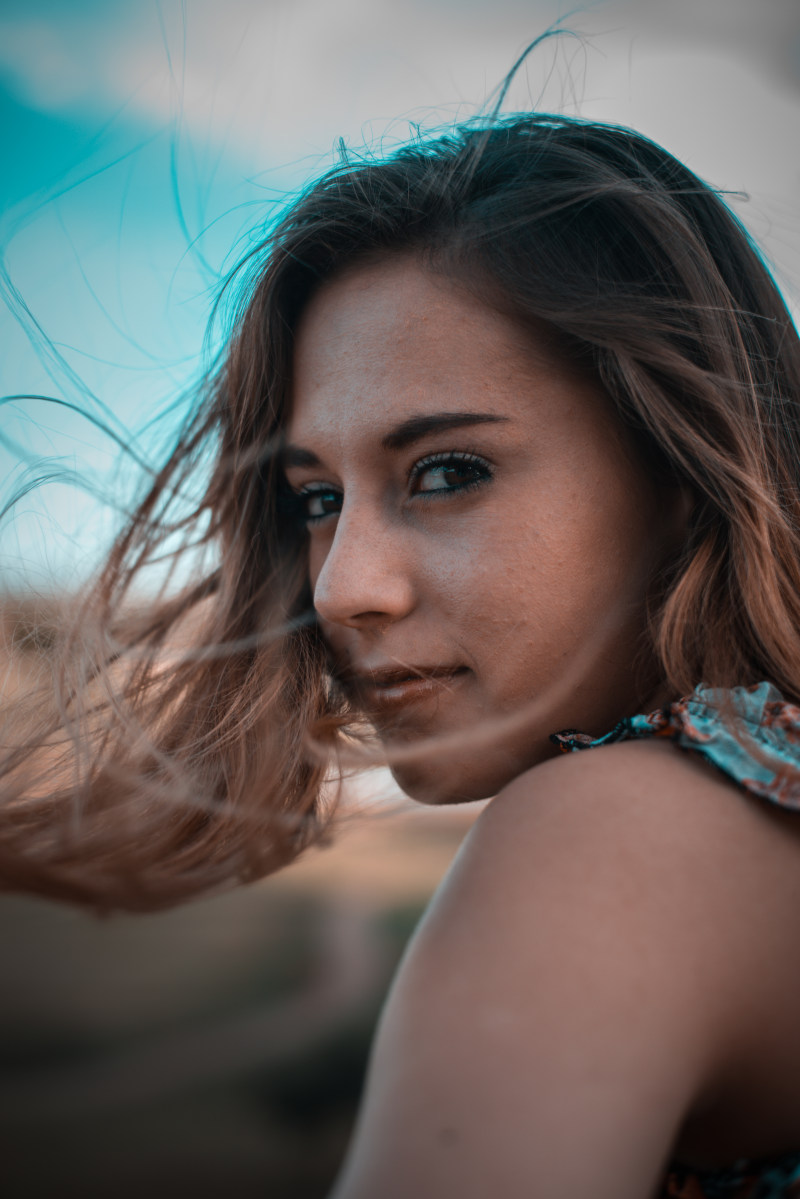 特写照片的女人CloseUp Photo of Woman|adult,attractive,Beautiful,beauty,Blur,brunette,closeup,Cute,eyes,face,facial expression,female,Focus,glamour,hair,lady,model,person,photoshoot,Portrait,pretty,Smile,smiling,windy,woman,人,刮风,可爱,头发,女人,女士,女性,微笑,成人,拍摄照片,有吸引力,模型,模糊,漂亮,焦点,特写,眼睛,美丽,美容,肖像,脸,面部表情,魅力,黑发-海量高质量免版权图片素材-设计师素材-摄影图片-mitapix-美塔图像