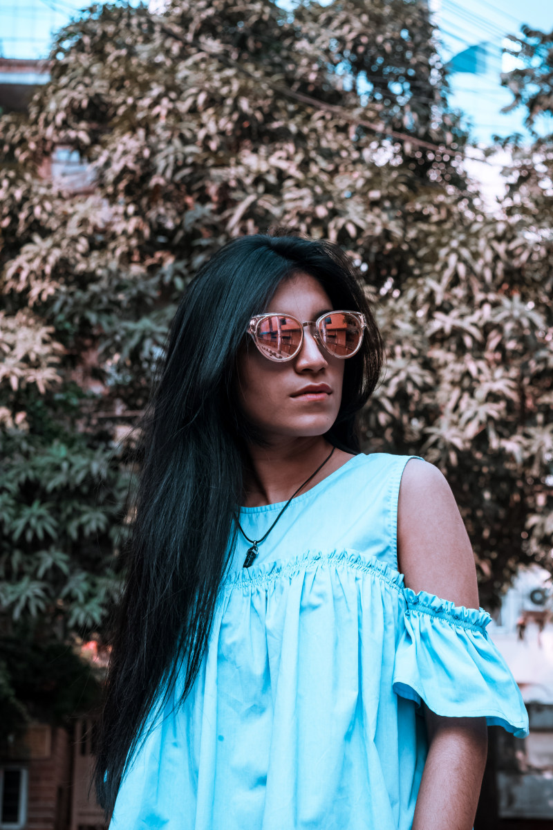 女人戴着墨镜的照片Photo of Woman Wearing Sunglasses|adult,attractive,Beautiful,eyewear,Fashion,fashionable,female,glamour,hair,lady,model,outdoors,person,photoshoot,pretty,shades,style,sunglasses,wear,woman,人,太阳镜,头发,女子,女性,成人,户外,拍照,时尚,有吸引力,模型,漂亮,眼镜,磨损,美丽,那位女士,阴影,风格,魅力-海量高质量免版权图片素材-设计师素材-摄影图片-mitapix-美塔图像