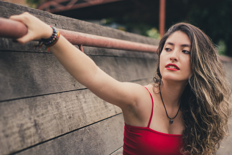 女人抱着棕色钢棒Woman Holding Brown Steel Rod|adult,attractive,Beautiful,beauty,brunette,casual,dress,face,facial expression,Fashion,fashionable,glamour,hairstyle,lady,model,outdoors,person,photoshoot,pipe,Portrait,pose,pretty,rod,sexy,style,summer,woman,wood,Young,人,休闲,发型,夏天,女人,年轻的,性感,成人,户外,拍摄,时尚,有吸引力,服饰,木材,构成,棒,模型,漂亮,管,美丽,美容,肖像,脸,那位女士,面部表情,风格,魅力,黑妞-海量高质量免版权图片素材-设计师素材-摄影图片-mitapix-美塔图像