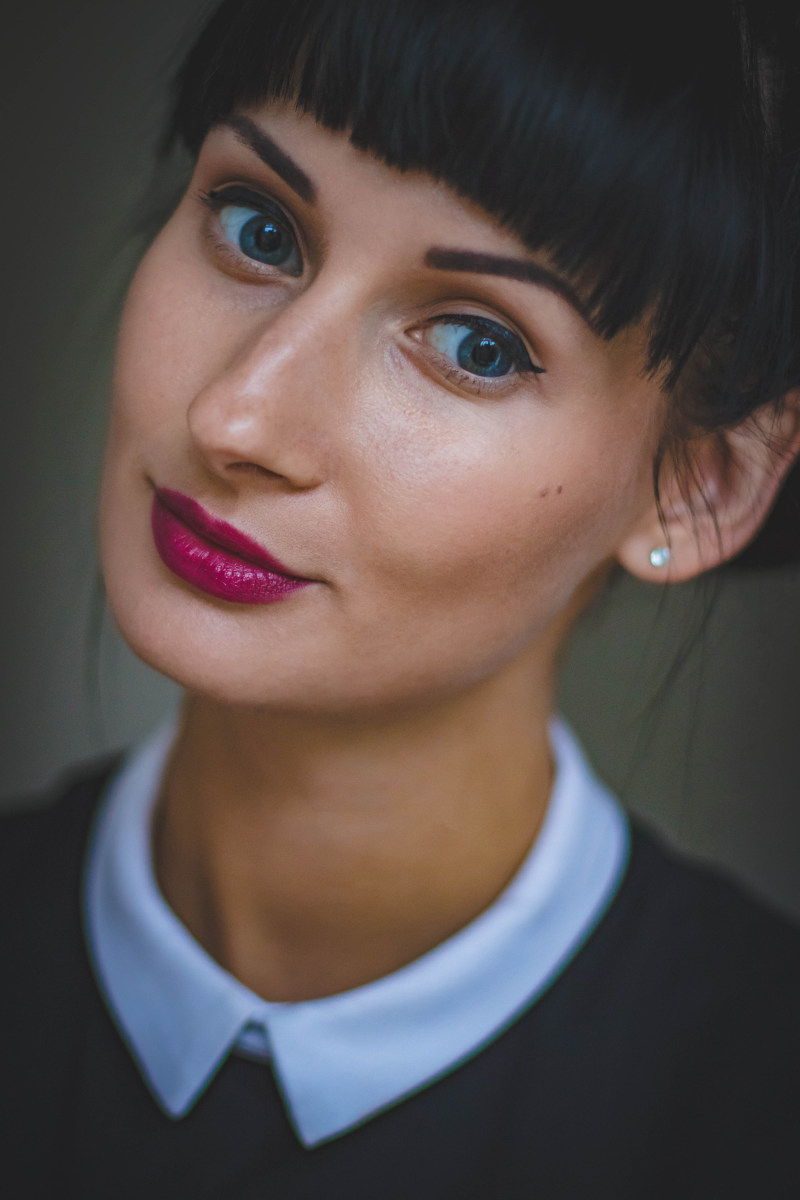 女人穿着化妆和领衬衫Woman Wearing Makeup and Collared Shirt|adult,attractive,Beautiful,beauty,Blur,closeup,Cute,dark,elegant,eye,eyes,face,facial expression,Fashion,female,Focus,girl,glamour,hair,hairstyle,indoors,jewelry,lips,makeup,model,People,person,photoshoot,Portrait,pose,pretty,sexy,style,stylish,wear,woman,Young,人,优雅,化妆,发型,可爱,嘴唇,头发,女人,女孩,女性,室内,年轻的,性感,成人,时尚,有吸引力,构成,模型,模糊,漂亮,焦点,照片拍摄,特写,珠宝,眼,眼睛,穿,美丽,美容,肖像,脸,面部表情,风格,魅力,黑暗-海量高质量免版权图片素材-设计师素材-摄影图片-mitapix-美塔图像