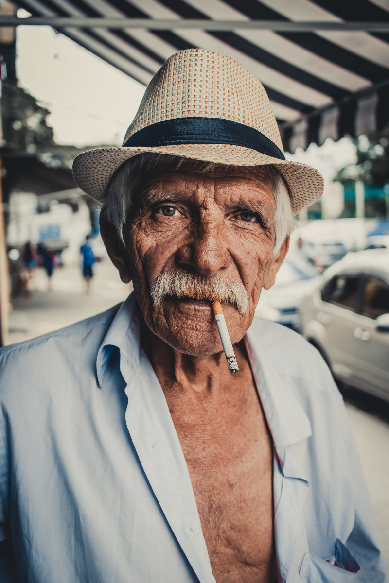 香烟在嘴里的男人Man With Cigarette In Mouth|adult,elderly,face,Fashion,Man,mustache,person,Portrait,wear,人,小胡子,成人,时尚,男人,穿,老人,肖像,脸-海量高质量免版权图片素材-设计师素材-摄影图片-mitapix-美塔图像