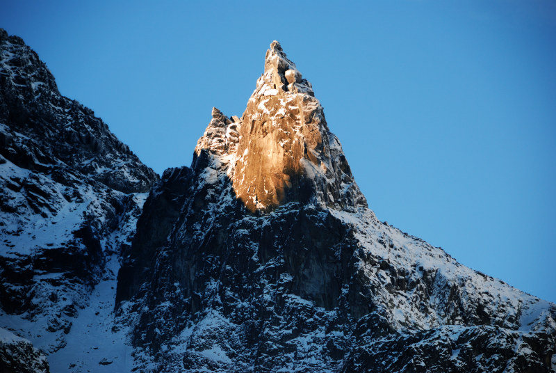 布朗山覆盖着雪Brown Mountains Covered With Snow|adventure,cold,Daylight,high,high tatras,hike,ice,landscape,mnich,mountain,mountain peak,outdoors,rock formation,scenic,snow,top,Travel,winter,冒险,冬天,冰,寒冷,山,山峰,岩层,徒步旅行,户外,旅行,景区,景观,白天,雪,顶部,高,高塔特拉-海量高质量免版权图片素材-设计师素材-摄影图片-mitapix-美塔图像