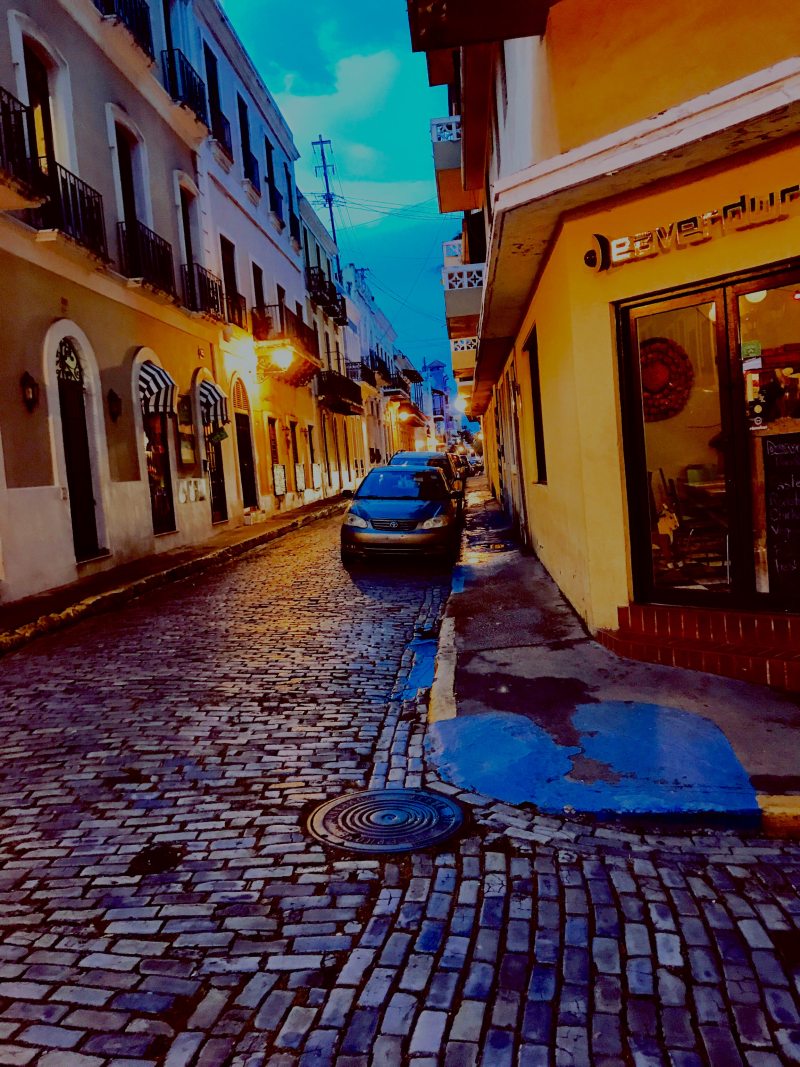 黑色汽车旁边建筑Black Car Beside Building-Alley,Architecture,buildings,Car,City,cobblestone,corner,neighborhood,old town,pavement,People,Puerto Rico,road,royalty free images,Street,street corner,Town,人民,免版税图像,城市,建筑,建筑物,旧城区,汽车,波多黎各,胡同,街角,街道,角落,路面,道路,邻里,镇,鹅卵石-海量高质量免版权图片素材-设计师素材-摄影图片-mitapix-美塔图像