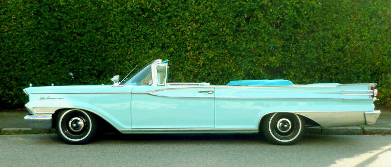 蒂尔老式敞篷车Teal Vintage Cabriolet|american car,auto,automobile,automotive,bushes,Car,Classic,convertible,coupe,Daylight,Drive,Luxury,old car,pavement,Retro,shiny,side view,transportation system,Vehicle,vintage,侧视图,光泽,复古,夏时制,年份,敞篷车,旧车,汽车,灌木,经典,美国汽车,自动,豪华,路面,车辆,轿跑车,运输系统,驱动器-海量高质量免版权图片素材-设计师素材-摄影图片-mitapix-美塔图像