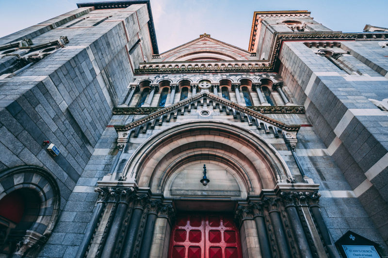 低角度照片的蓝色混凝土建筑Low Angle Photo of Blue Concrete Building|arch,Architecture,art,Building,cathedral,church,City,culture,Daylight,dublin,exterior,goth like,gothic,historic,landmark,low angle shot,outdoors,religion,religious,roof,sight,tourism,tower,Travel,低角度拍摄,具有里程碑意义,历史,哥特像,哥特式,城市,塔,外部,大教堂,宗教,屋顶,建筑,户外,拱,教堂,文化,旅游,白天,艺术,视力,都柏林-海量高质量免版权图片素材-设计师素材-摄影图片-mitapix-美塔图像