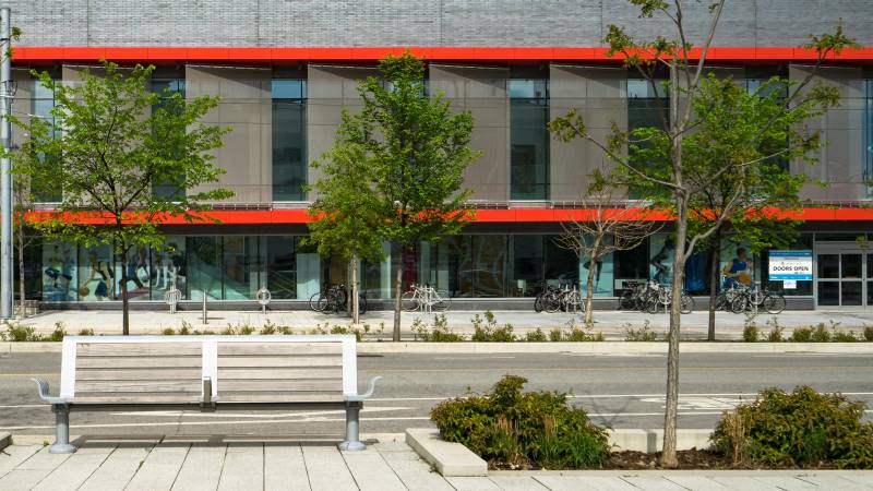 照片的长凳建筑面前Photo of Bench Infront of Building|architectural,Architecture,bench,bicycles,Building,building exterior,Business,City,construction,entrance,exterior,House,interior,Modern,modern architecture,Modern building,outdoors,pavement,plants,Street,Town,Travel,Trees,Urban,windows,入口,商业,城市,外墙,室内,工作台,建筑,建筑外观,户外,房子,旅游,树,植物,现代,现代建筑,窗口,自行车,街,路面,镇-海量高质量免版权图片素材-设计师素材-摄影图片-mitapix-美塔图像