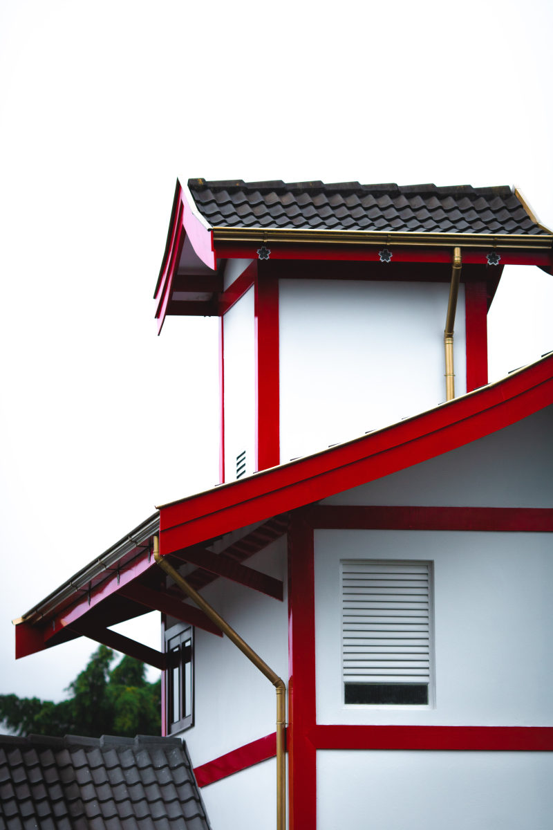 白色、红色、黑色的房子White, Red, and Black House|architectural design,Architecture,attic,Building,Business,Colors,construction,Contemporary,Daylight,expression,exterior,facade,family,home,House,Modern,outdoors,property,red,roof,Traditional,window,wood,业务,传统,体系结构,夏时制,外墙,家庭,屋顶,属性,建筑,建筑设计,建设,当代,户外,房子,木,现代,窗口,红色,表达式,门面,阁楼,颜色,首页-海量高质量免版权图片素材-设计师素材-摄影图片-mitapix-美塔图像