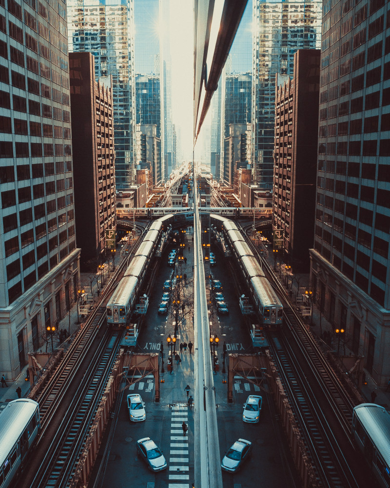 灰色和黑色的火车Gray and Black Trains|architectural design,Architecture,buildings,Business,cars,City,cityscape,Contemporary,Daylight,downtown,Lights,Modern,offices,outdoors,People,road,skyline,skyscrapers,Street,tall,tower,traffic,trains,transportation system,Urban,vehicles,业务,交通,人民,体系结构,办公室,城市,城市景观,塔,夏时制,天际线,市中心,建筑物,建筑设计,当代,户外,摩天大楼,汽车,火车,灯,现代,街,路,运输体系,高-海量高质量免版权图片素材-设计师素材-摄影图片-mitapix-美塔图像