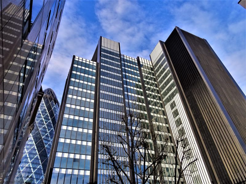 在多云的天空下的幕墙建筑Curtain Wall Building Under Cloudy Sky|architectural design,Architecture,buildings,City,cityscape,Clouds,Contemporary,daytime,downtown,exterior,finance,futuristic,glass items,glass windows,low angle shot,Modern,offices,Sky,skyline,skyscrapers,steel,tall,tower,tree,Urban,windows,云,低角度拍摄,办公室,城市,城市景观,塔,外部,天空,天际线,市中心,建筑,建筑设计,当代,摩天大楼,未来派,树,现代,玻璃窗,玻璃项目,白天,窗口,财务,钢,高-海量高质量免版权图片素材-设计师素材-摄影图片-mitapix-美塔图像