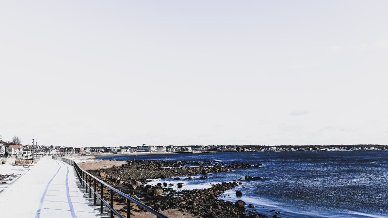 城市附近的海滨的鸟瞰图Aerial View of City Near Seashore|Architecture,beach,City,Dawn,harbor,harbour,Lake,landscape,Ocean,outdoors,pier,River,Sea,seashore,shore,Sky,snow,sunset,Travel,Water,watercraft,winter,体系结构,冬季,城市,天空,岸,户外,旅行,日落,景观,水,河,海,海洋,海滨,海滩,港口,湖,码头,船只,雪,黎明-海量高质量免版权图片素材-设计师素材-摄影图片-mitapix-美塔图像