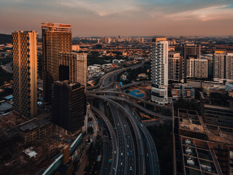 城市鸟瞰|前景,城市,城市景观,城市生活,天际线,市中心,建筑,摩天大楼,桥梁,道路,风景,鸟瞰,黄昏-海量高质量免版权图片素材-设计师素材-摄影图片-mitapix-美塔图像