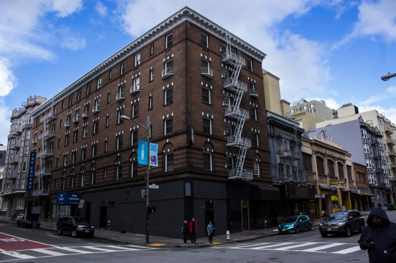 布朗混凝土建筑照片Photo of Brown Concrete Building|Architecture,buildings,Business,cars,Clouds,Daylight,downtown,outdoors,pavement,pedestrian crossing,People,road,Sky,Street,tourism,Town,Urban,windows,云,人,人行横道,商业,城市,天空,市中心,建筑,建筑物,户外,旅游,日光,汽车,窗,街道,路面,道路,镇-海量高质量免版权图片素材-设计师素材-摄影图片-mitapix-美塔图像