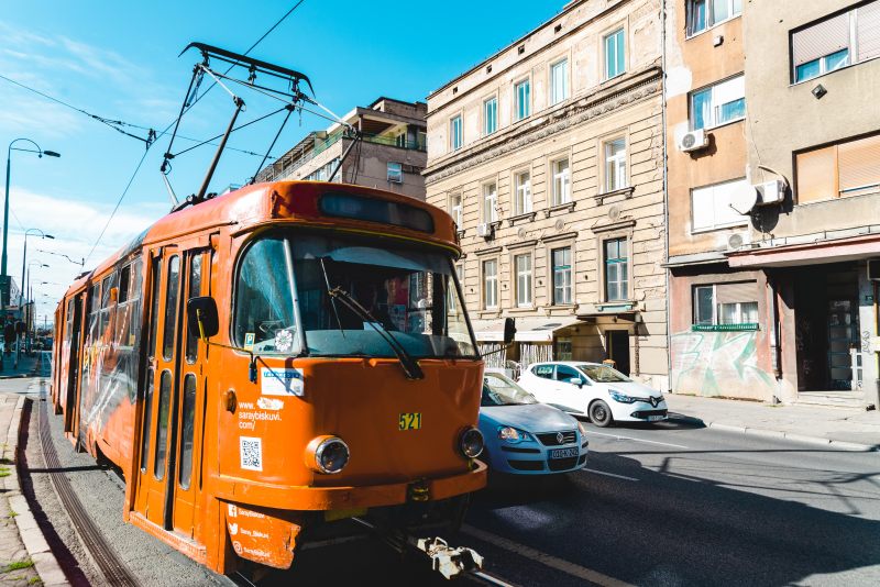 路上的橙色巴士Orange Bus on Road|Architecture,buildings,cable car,cars,Daylight,locomotive,outdoors,public transportation,railroad track,railway,road,Street,tram,tram lines,Tramway,transportation system,Urban,vehicles,交通系统,公共交通,公路,城市,建筑,建筑物,户外,日光,机车,汽车,电车,电车线路,电车轨道,缆车,街道,车辆,铁路,铁路轨道-海量高质量免版权图片素材-设计师素材-摄影图片-mitapix-美塔图像