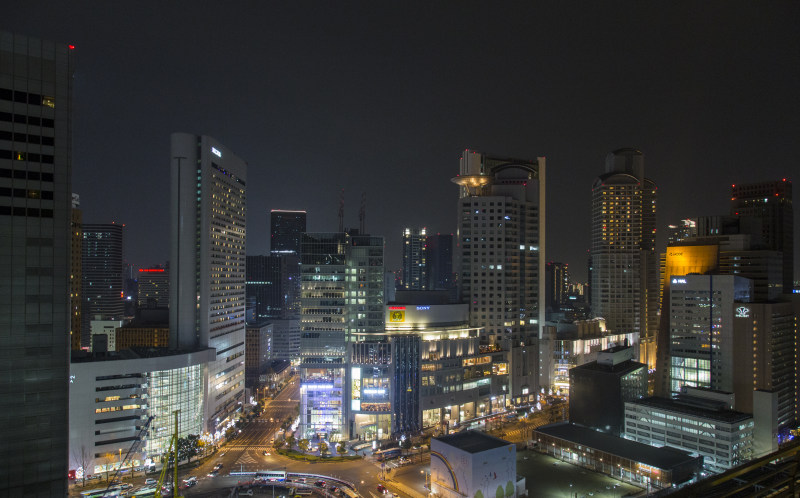 夜间建筑物摄影|傍晚,城市,城市景观,城市灯光,夜晚,夜景,大都市,天空,天际线,市中心,建筑,建筑物,摩天大楼,灯光,照明,现代,透视,风景,高楼-海量高质量免版权图片素材-设计师素材-摄影图片-mitapix-美塔图像