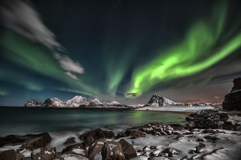 北极光照片Aurora Borealis Photo|arctic,aurora,aurora borealis,aurora polaris,background,color,evening,exploration,green,HD wallpaper,Lake,landscape,Lofoten islands,lofoten winter,Moon,motion,nature,Night,night sky,northern lights,northern lights norway,outdoors,Reflection,scenery,scenic,Sky,snow,starry,starry night,starry sky,stars,sunset,Travel,wallpaper,Water,winter,冬天,北极,北极光,北极光挪威,反射,壁纸,夜晚,夜空,天空,户外,探索,旅行,日落,星星,星空,晚上,景区,景观,月亮,极光,极光极光,水,湖,繁星满天的夜晚,繁星点点,绿色,罗弗敦冬季,罗弗敦群岛,背景,自然,运动,雪,颜色,风景,高清壁纸-海量高质量免版权图片素材-设计师素材-摄影图片-mitapix-美塔图像