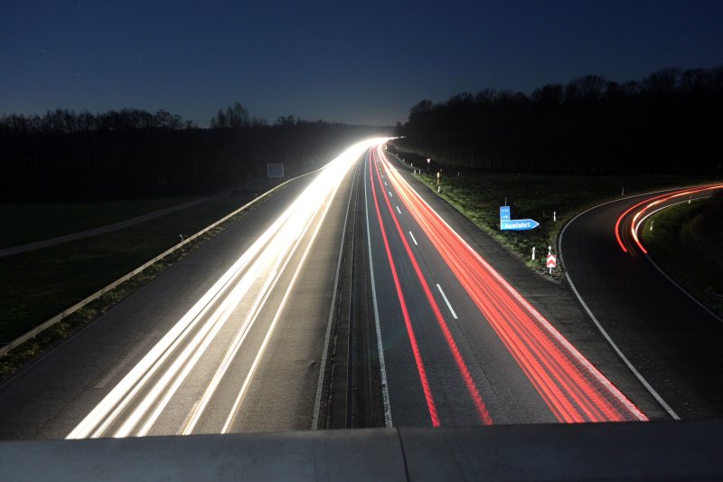 游戏中时光倒流的汽车在夜间Timelapse of Cars during Nighttime|asphalt,auto,Blur,cars,dark,Drive,evening,expressway,fast,guidance,highway,lane,light streaks,Lights,long,longexposure,motion,Night,perspective,road,road signs,speed,time-lapse,traffic,transportation system,Travel,交通,亮条纹,公路,夜,快速,指导,旅行,时间间隔,晚上,模糊,汽车,沥青,灯,观点,议案,车道,运输系统,速度,道路,道路迹象,长,长曝光,驱动器,高速公路,黑暗-海量高质量免版权图片素材-设计师素材-摄影图片-mitapix-美塔图像