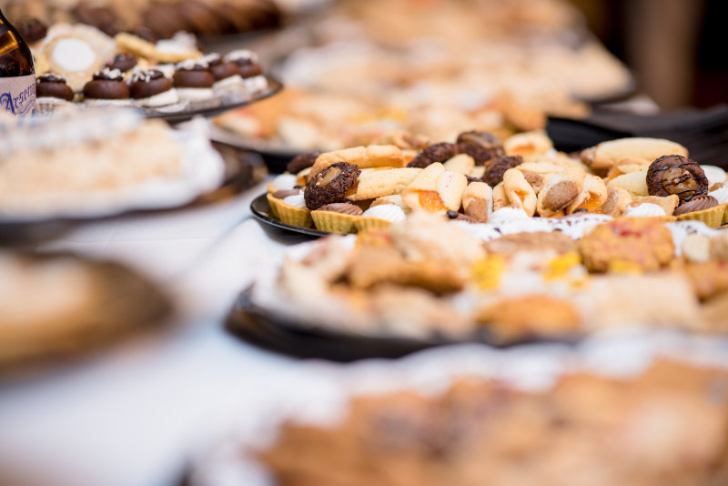 微距镜头摄影的饼干Macro Shot Photography of Cookies|健康的,各种,各种各样的,宏,早餐,景深,板,水果,烤,烹饪,特写镜头,甜蜜的,糕点,糖,美味的,美食家,自制的,菜,营养,表,零食,食物,餐,餐厅,饼干-海量高质量免版权图片素材-设计师素材-摄影图片-mitapix-美塔图像