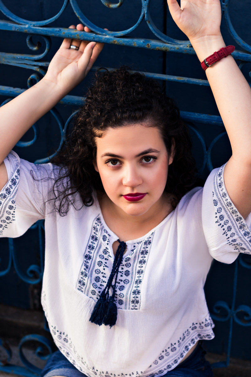 女人靠在蓝色金属格栅Woman Leaning on Blue Metal Grille|attractive,Beautiful,beautiful girl,beauty,casual,closeup,Daylight,daytime,eyes,face,facial expression,Fashion,fashionable,female,gate,girl,hair,hairstyle,Hands,human,lady,lips,looking,model,outdoors,person,photoshoot,pose,posing,pretty,skin,style,wear,woman,Young,人,休闲,发型,嘴唇,夫人,头发,女孩,女性,妇女,姿势,年轻,户外,手,摆在,日光,时尚,有吸引力,模型,漂亮,漂亮的女孩,照片拍摄,特写,白天,皮肤,看,眼睛,穿,美丽,美容,脸,门,面部表情,风格-海量高质量免版权图片素材-设计师素材-摄影图片-mitapix-美塔图像