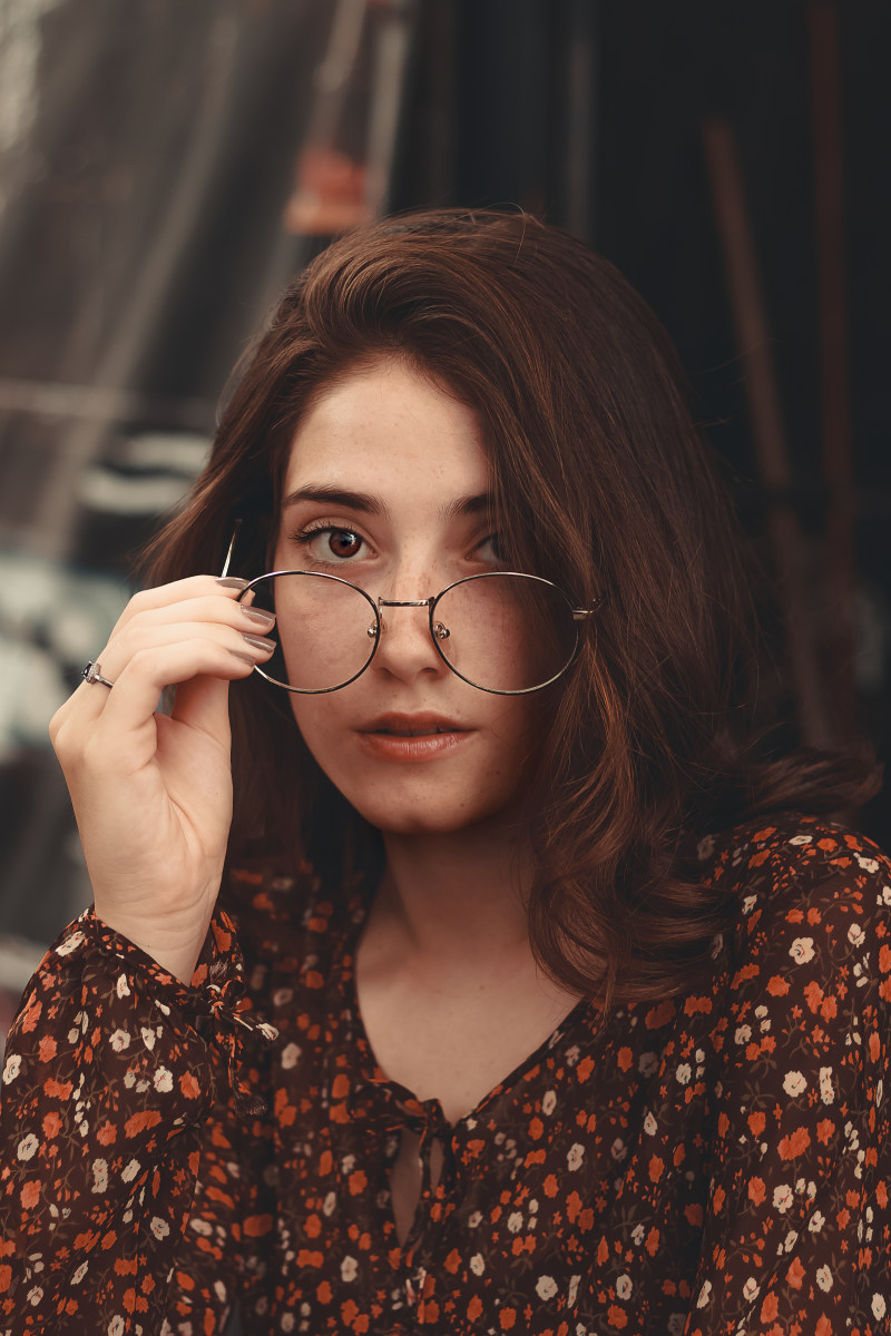 布朗顶部的女人Woman in Brown Top|attractive,Beautiful,beautiful girl,beauty,casual,closeup,Cute,dress,eye glasses,eyes,face,facial expression,Fashion,fashionable,female,girl,hair,hairstyle,Hand,human,indoors,lady,lips,looking,model,person,photoshoot,pose,posing,pretty,skin,wear,woman,Young,Youth,人,人类,休闲,发型,可爱,嘴唇,在室内,头发,女子,女孩,女性,寻找,年轻,手,拍摄,时尚,有吸引力,构成,模型,漂亮,漂亮的女孩,特写,皮肤,眼睛,眼镜,磨损,美丽,美容,脸,连衣裙,那位女士,青年,面部表情-海量高质量免版权图片素材-设计师素材-摄影图片-mitapix-美塔图像