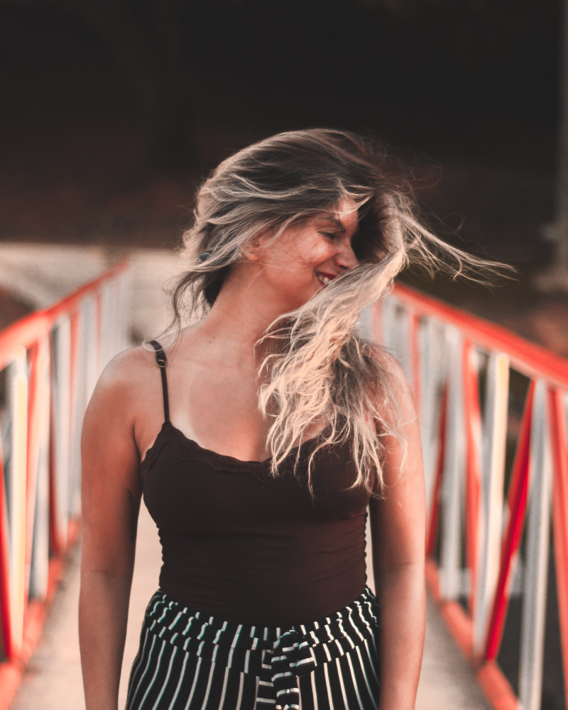 选择聚焦摄影的女人挥舞着头发Selective Focus Photography of Woman Waving Hair|attractive,Beautiful,beautiful girl,beauty,blonde,blonde hair,blurred background,casual,Close-up,Daylight,daytime,face,facial expression,Fashion,fashionable,female,hair,hairstyle,human,lady,lips,model,outdoors,person,photoshoot,pose,posing,pretty,sexy,skin,smiling,wear,woman,Young,Youth,人,人类,休闲,发型,嘴唇,在户外,头发,女人,女性,姿势,年轻,微笑,性感,摆在,时尚,有吸引力,模型,模糊的背景,漂亮,漂亮的女孩,照片拍摄,白天,皮肤,穿,美丽,美容,脸,那位女士,金发女郎,金色的头发,青年,面部表情-海量高质量免版权图片素材-设计师素材-摄影图片-mitapix-美塔图像