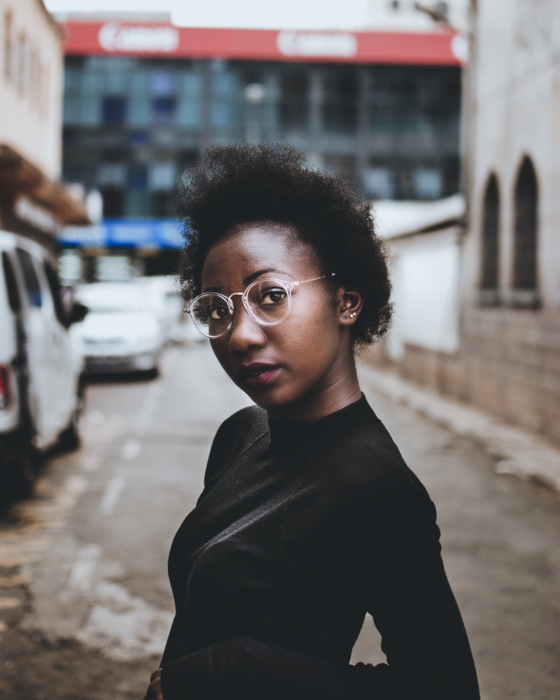 女人戴眼镜的照片Photo of Woman Wearing Eyeglasses|attractive,Beautiful,beauty,Blur,City,curly hair,depth of field,eyeglasses,eyewear,face,facial expression,female,Focus,hair,hairstyle,lady,looking,model,outdoors,person,photoshoot,pose,pretty,short hair,Street,Urban,wear,woman,人,卷发,发型,城市,头发,女人,女性,户外,拍摄,景深,有吸引力,构成,查找,模型,模糊,漂亮,焦点,眼镜,短发,穿,美丽,美容,脸,街头,那位女士,面部表情-海量高质量免版权图片素材-设计师素材-摄影图片-mitapix-美塔图像