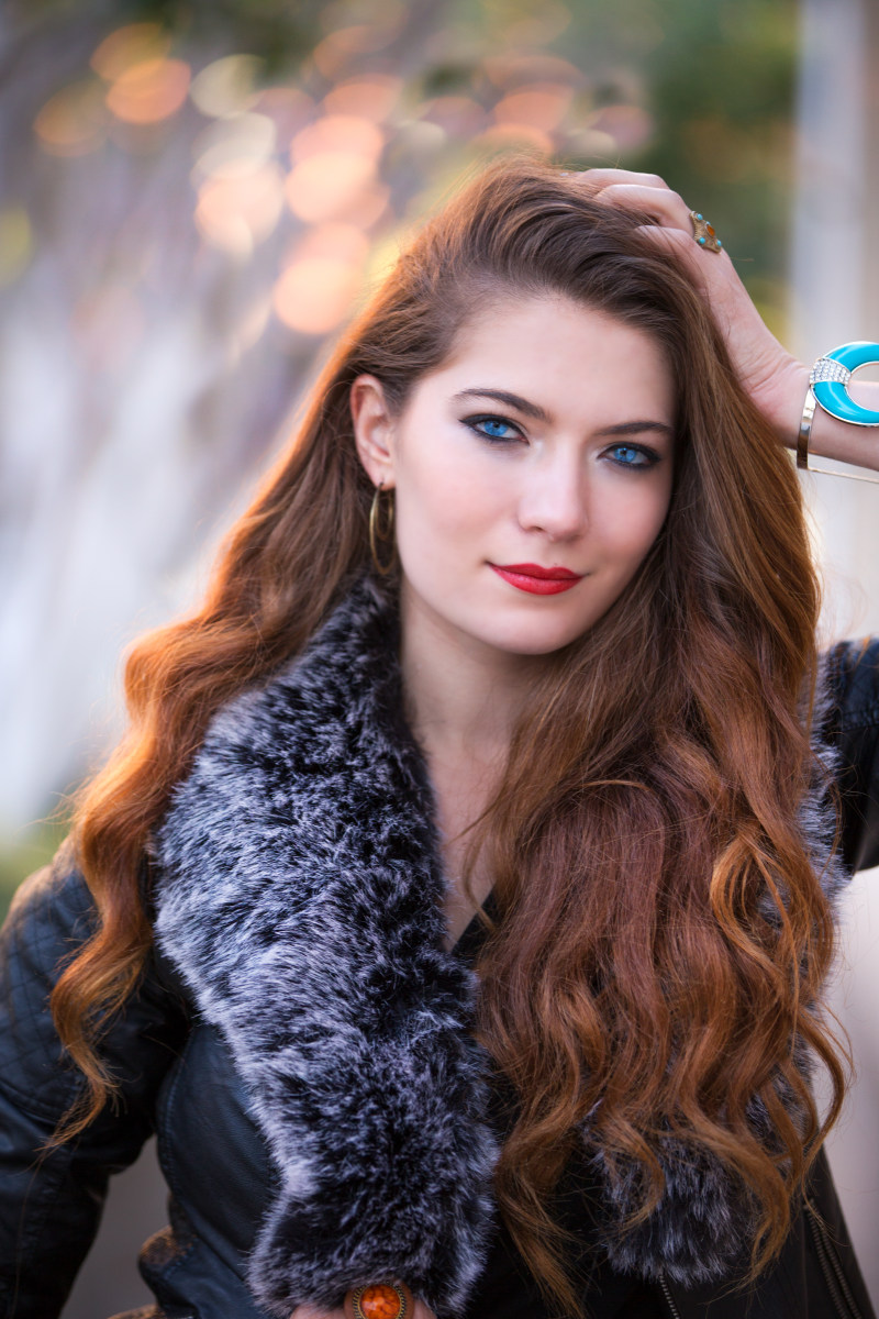 特写摄影的美丽女孩CloseUp Photography of Beautiful Girl|attractive,Beautiful,beauty,Blur,bokeh,brunette,closeup,curly hair,Cute,depth of field,facial expression,Fashion,female,Focus,girl,glamour,hair,Happy,lady,looking,model,person,photoshoot,Portrait,pretty,Smile,smiling,stylish,wear,woman,Young,人,卷发,可爱,夫人,头发,女人,女孩,女性,寻找,年轻的,微笑,快乐,散景,时尚,景深,有吸引力,模型,模糊,漂亮,焦点,照片拍摄,特写,穿,美丽,肖像,面部表情,魅力,黑发-海量高质量免版权图片素材-设计师素材-摄影图片-mitapix-美塔图像