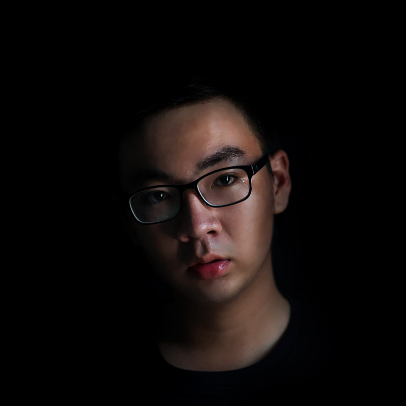 男子戴着黑色眼镜Man Wearing Black Eyeglasses|attractive,casual,closeup,Cute,dark,eyeglasses,eyes,eyewear,face,facial expression,Fashion,guy,look,looking,Man,model,pensive,person,photoshoot,Portrait,serious,studio,style,wear,严重,人,休闲,可爱,家伙,寻找,工作室,拍摄,时尚,有吸引力,模型,沉思,特写,男子,看看,眼睛,眼镜,穿,肖像,脸,面部表情,风格,黑暗-海量高质量免版权图片素材-设计师素材-摄影图片-mitapix-美塔图像