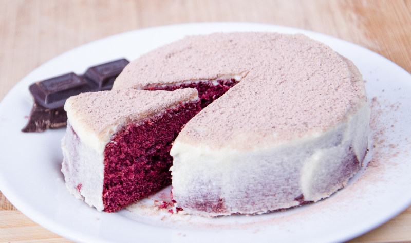 特写摄影切蛋糕Close-up Photography of Sliced Cake|切片,放纵,早餐,板,模糊,点心,烘焙,烤,焦点,特写镜头,甜点,甜蜜的,糕点,美味的,美食家,蛋糕,食物-海量高质量免版权图片素材-设计师素材-摄影图片-mitapix-美塔图像