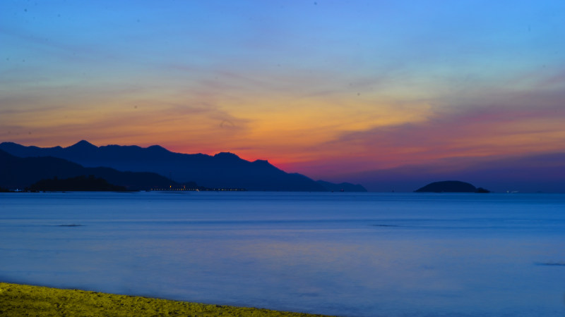 山外海洋照片|夏季,天空,太阳,山脉,岛屿,户外,旅行,日落,水,海景,海洋,海滨,海滩,湖泊,热带,田园,自然,蓝山,轮廓,风景,黄昏,黎明-海量高质量免版权图片素材-设计师素材-摄影图片-mitapix-美塔图像