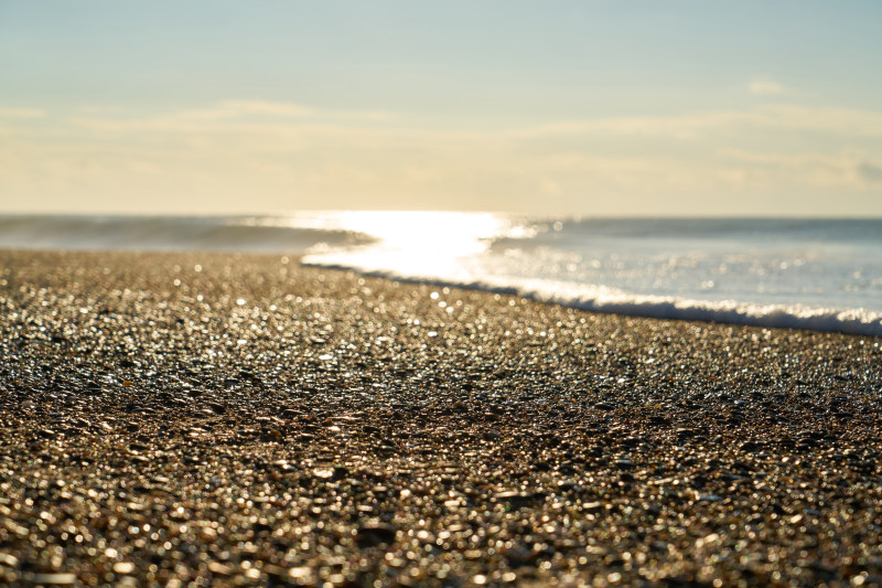 海滨的特写照片Close-up Photo of Seashore|beach,Close-up,horizon,Ocean,oceanside,pebbles,sand,Sea,seascape,seashore,seaside,shore,summer,Water,地平线,夏天,大海,水,沙滩,海岸,海景,海洋,海滩,海边,特写,鹅卵石-海量高质量免版权图片素材-设计师素材-摄影图片-mitapix-美塔图像