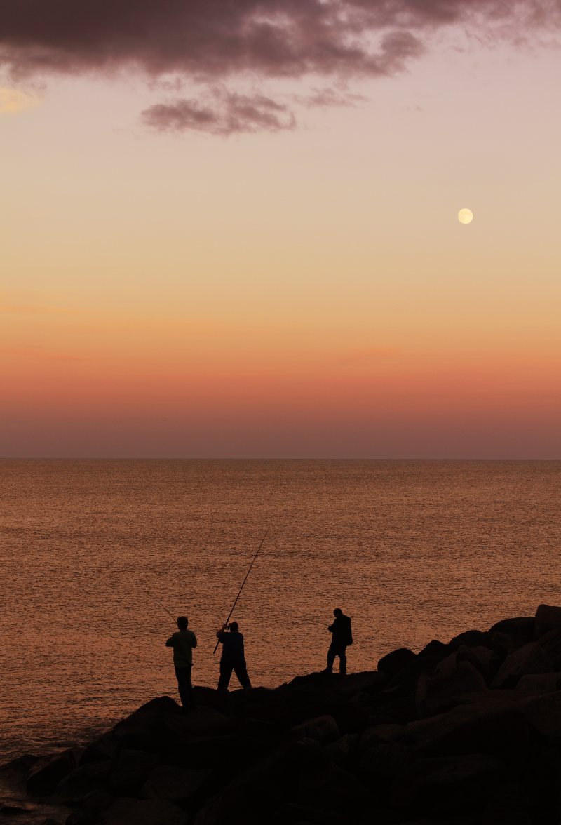 海滩云层海岸|云彩,人,傍晚,夜晚,天空,户外,日落,水,沙,海,海岸,海岸线,海景,海洋,海滨,海滩,渔民,自然,轮廓,运动,钓鱼,风景,黎明-海量高质量免版权图片素材-设计师素材-摄影图片-mitapix-美塔图像