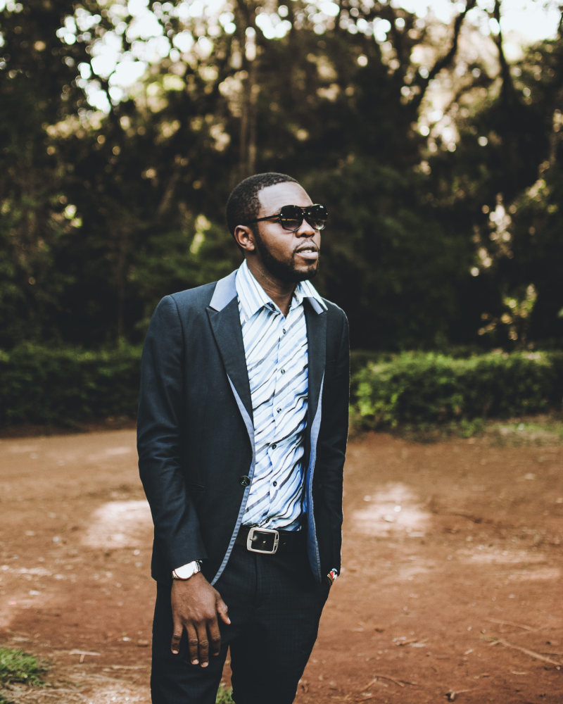 男人穿西装的照片Photo of Man Wearing Suit|beard,Blur,Daylight,depth of field,eyewear,facial expression,facial hair,Fashion,fashionable,Focus,formal coat,formal wear,guy,Happy,leisure,looking away,male,Man,model,outdoors,person,photoshoot,pose,Smile,smiling,sunglasses,wear,之一,人,休闲,夏时制,太阳镜,姿势,家伙,微笑,快乐,户外,拍照,时尚,景深,模型,模糊,正式的外套,正式的服装,焦点,男性,看着别处,眼镜,穿,胡子,面部毛发,面部表情-海量高质量免版权图片素材-设计师素材-摄影图片-mitapix-美塔图像