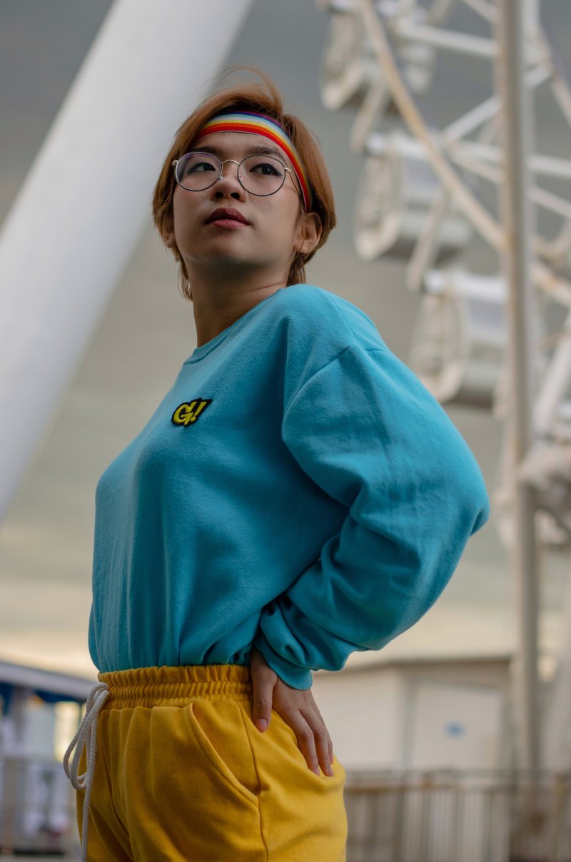 浅蓝色关注女人的照片粗糙的品牌水手领长袖衬衫Shallow Focus Photo of Woman in Blue Gnarly Brand Crew-neck Long-sleeved Shirt|Beautiful,beauty,casual,Daylight,eyeglasses,eyewear,facial expression,Fashion,female,indoors,model,outdoors,outerwear,outfit,person,photoshoot,pose,posing,pretty,Street,style,wear,woman,人,休闲,在室内,夏时制,外衣,女子,女性,户外,拍摄,时尚,构成,样式,模型,漂亮,眼镜,磨损,美丽,美容,街,衣服,面部表情-海量高质量免版权图片素材-设计师素材-摄影图片-mitapix-美塔图像