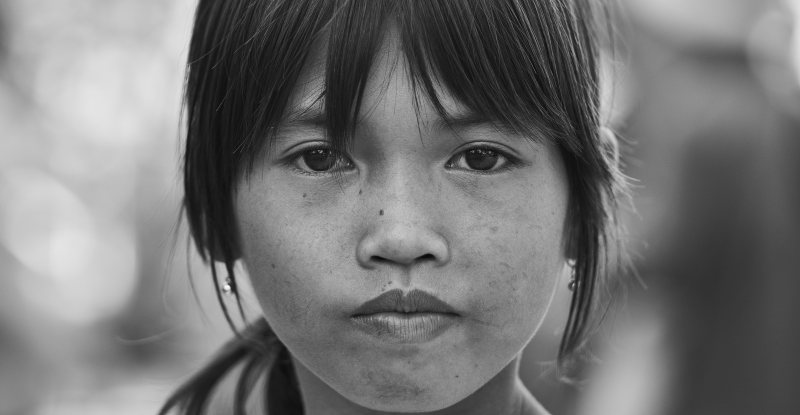 灰度摄影的女孩的脸Grayscale Photography of Girl Face|black-and-white,Blur,Child,Close-up,eyes,face,facial expression,girl,hair,human,person,sad,Young,人,人类,儿童,头发,女孩,年轻,悲伤,模糊,特写,眼睛,脸,面部表情,黑色和白色-海量高质量免版权图片素材-设计师素材-摄影图片-mitapix-美塔图像