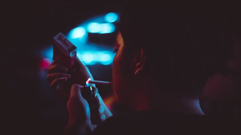 男人点燃香烟在夜间倾斜转变镜头摄影Man Lighting Up a Cigarette during Nighttime in Tilt Shift Lens Photograhy|Blur,blurred background,cigarette,flame,Hands,lighter,Lights,Man,Night,nightclub,person,smoking,人,吸烟,夜,夜总会,手,打火机,模糊,模糊的背景,火焰,灯,男人,香烟-海量高质量免版权图片素材-设计师素材-摄影图片-mitapix-美塔图像