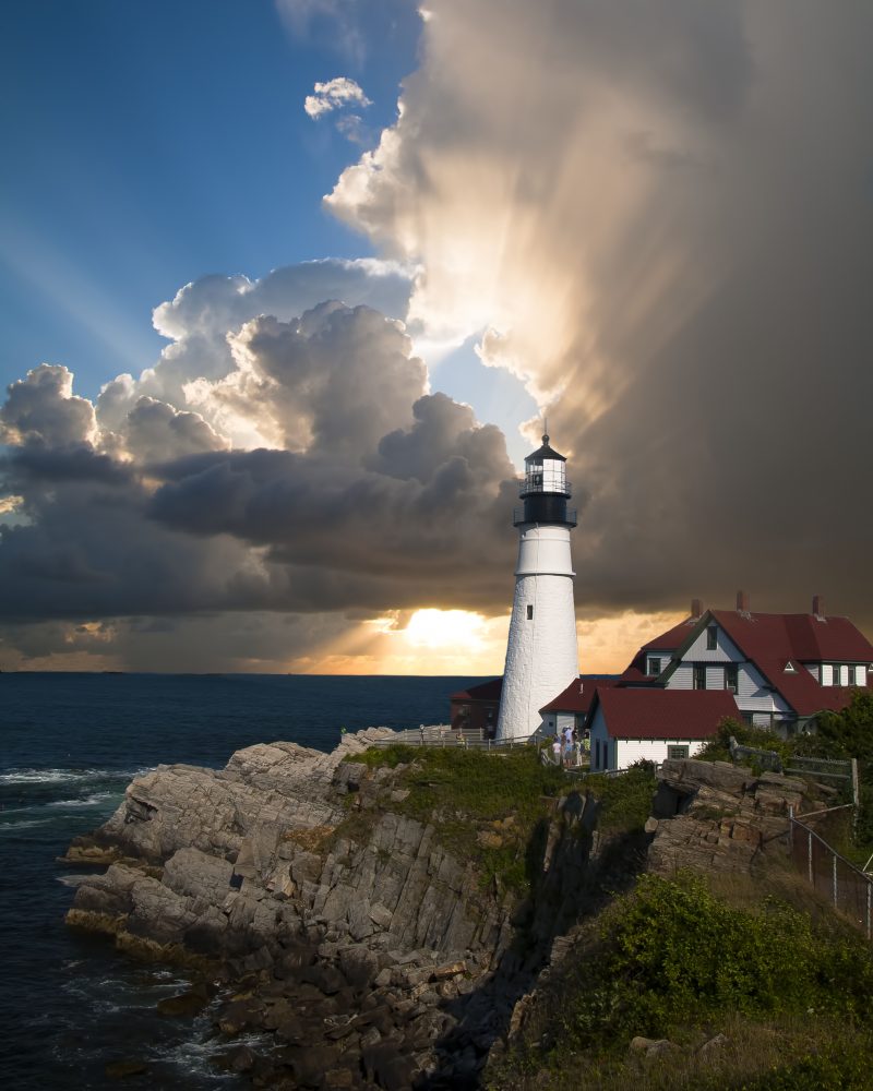 白色和黑色灯塔附近的悬崖和白色和红色的房子White and Black Lighthouse Near the Cliff and White and Red House|Building,Cliff,Clouds,coast,House,lighthouse,Ocean,Sea,Sky,sunlight,Water,云,天空,建筑,悬崖,房子,水,海,海岸,海洋,灯塔,阳光-海量高质量免版权图片素材-设计师素材-摄影图片-mitapix-美塔图像