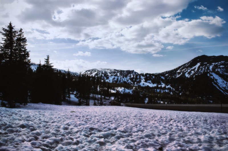 山被雪覆盖在白云和蓝天Mountain Covered by Snow Under White Clouds and Blue Sky|Clouds,cold,Daylight,environment,forest,freezing,frost,frosty,frozen,ice,icy,landscape,mountains,nature,outdoors,scenic,Season,snow,snow capped mountain,Trees,weather,winter,woods,严寒,云,冬季,冰,冰冷,冷,冻结,夏时制,天气,山,弗罗斯特,性质,户外,景区,景观,树木,森林,环境,赛季,雪,雪皑皑的山-海量高质量免版权图片素材-设计师素材-摄影图片-mitapix-美塔图像