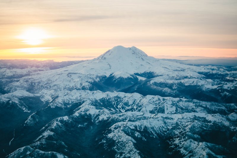 黑色在夕阳山覆盖着雪Black Mountain Covered in Snow during Sunset|cold,Dawn,dusk,landscape,mountain,nature,outdoors,rocky mountain,snow,sunrise,sunset,winter,冬天,冷,山,户外,日出,日落,自然,落矶山脉,雪,风景,黄昏,黎明-海量高质量免版权图片素材-设计师素材-摄影图片-mitapix-美塔图像