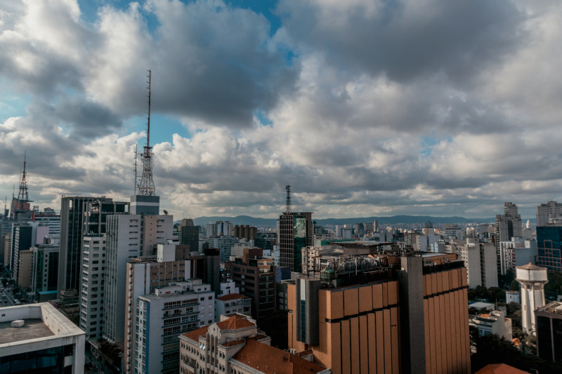 城市, 塔, 天空|云,办公室,城市,塔,天空,天际线,市中心,市容,建筑,建筑设计,户外,摩天大楼,旅行,日光,日落,最高的,现代,金融,阳光,高楼,高角度拍摄-海量高质量免版权图片素材-设计师素材-摄影图片-mitapix-美塔图像