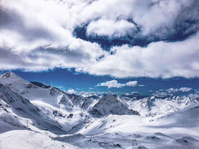 下雪的, 下雪的天气, 似雪|下雪的,下雪的天气,云,似雪,冬季,冬季景观,冰,冰河,冷,冷冰冰,冷冰的,冷冻,冻,冻结的,天性,天气,天空,寒冷的天气,山,山峰,山脉,很冷,性质,户外,日光,景观,有雪的,环境,白天,白雪皑皑,美景,自然,自然摄影,蓝天,阳光,雪,雪山,霜,风景,高,高度,鸟瞰图-海量高质量免版权图片素材-设计师素材-摄影图片-mitapix-美塔图像