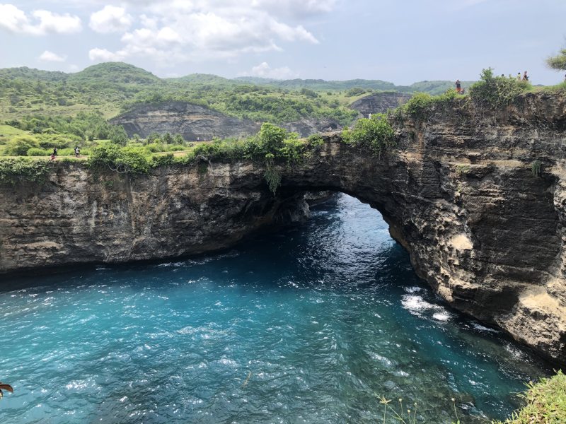 冷靜, 和平, 和平的|冷靜,和平,和平的,和諧,和谐,土耳其藍,地形,增長,天堂,天性,安靜,寧靜,寧靜的,小河,山丘,岩石,岩石的,岸邊,平靜的,形狀,性質,懸崖,戶外,摇滚,新鮮,明亮,有岩石的,植物群,植被,水,水波,河,波紋,流,流動,海岸,海景,漣漪,潟湖,目的地,石頭的,純淨,純粹,結構,綠化,綠松石,綠色,編隊,自然,草,表面,野生,野生動物,青綠色,風景,高地,鬱鬱蔥蔥-海量高质量免版权图片素材-设计师素材-摄影图片-mitapix-美塔图像