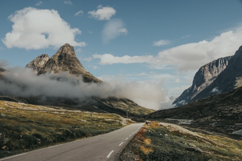 景观,道路,山,云,自然,挪威,壁纸/手机壁纸|云,山,挪威,景观,自然,道路-海量免费高质量壁纸|墙纸|手机壁纸|电脑壁纸|wallpaper|动漫|卡通|二次元|真人|风景壁纸库-美塔壁纸