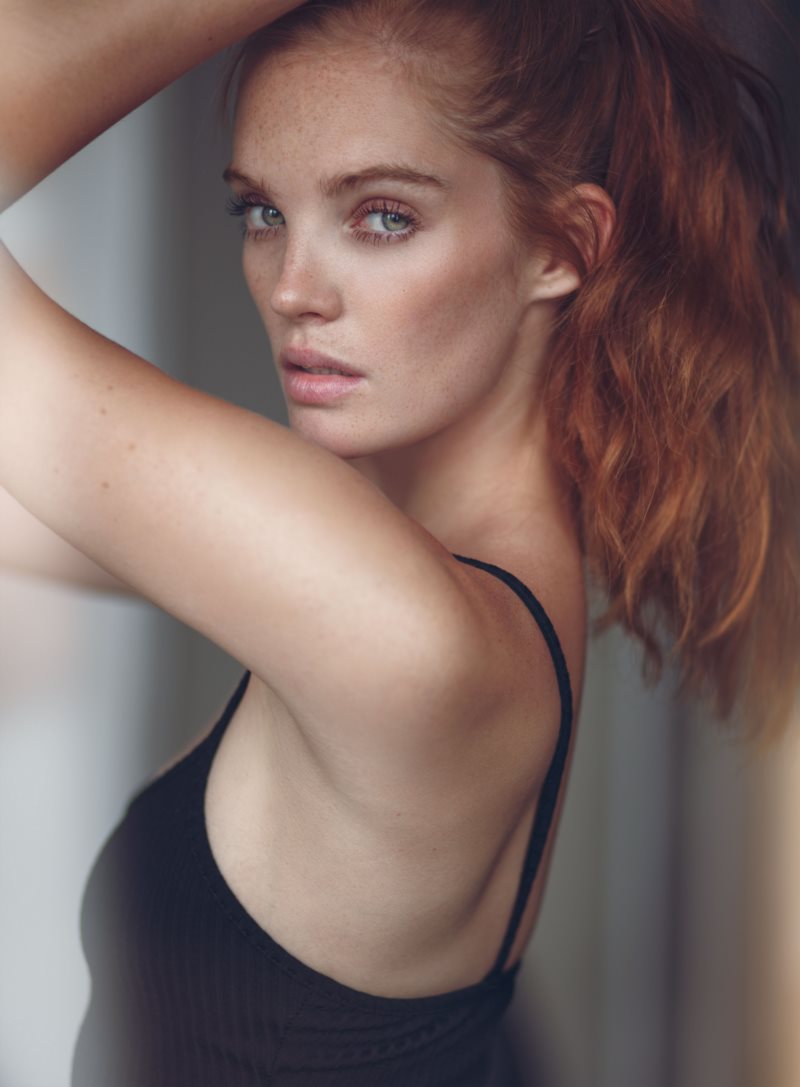 Alexina Graham,红发,模型,英国模特,女性,蓝眼睛,户内,在室内,壁纸/手机壁纸|Alexina Graham,在室内,女性,户内,模型,红发,英国模特,蓝眼睛-海量免费高质量壁纸|墙纸|手机壁纸|电脑壁纸|wallpaper|动漫|卡通|二次元|真人|风景壁纸库-美塔壁纸