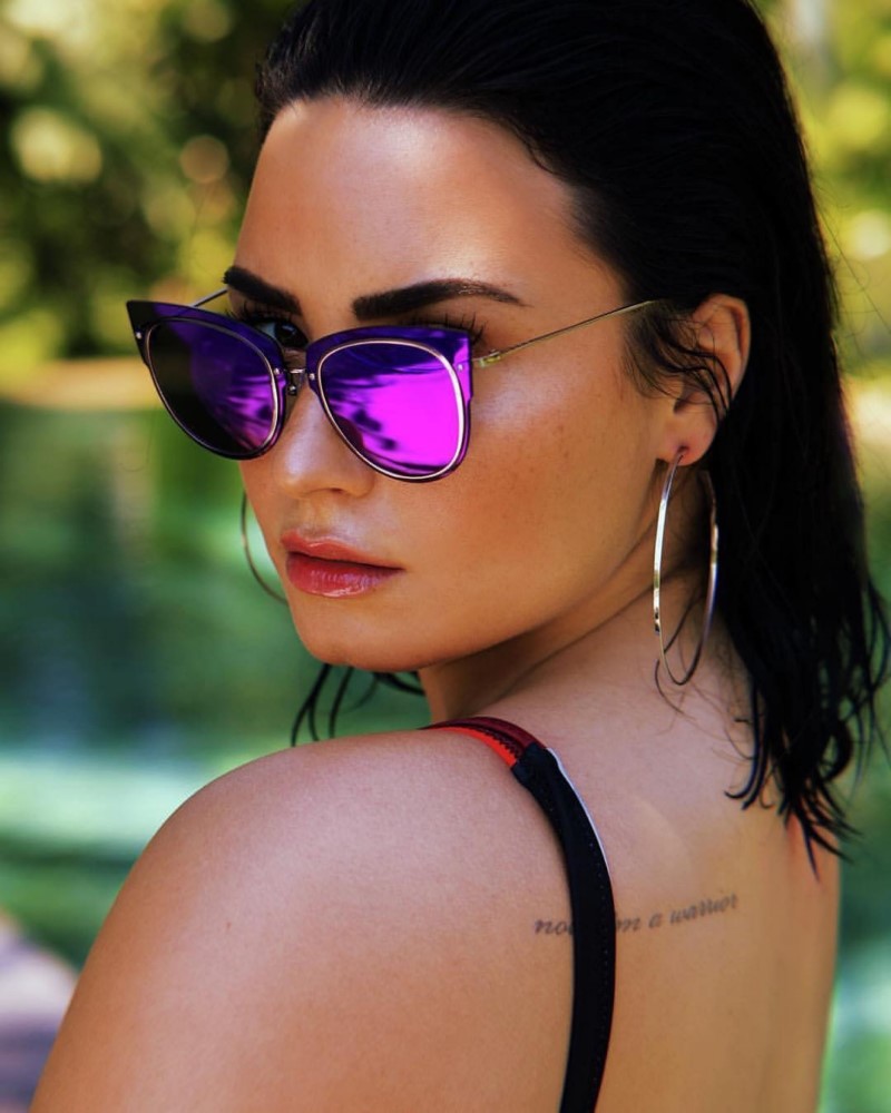 Demi Lovato,名人,女性,浅黑肤色的男人,看着观众,墨水,色调,箍耳环,纹身,壁纸/手机壁纸|Demi Lovato,名人,墨水,女性,浅黑肤色的男人,看着观众,箍耳环,纹身,色调-海量免费高质量壁纸|墙纸|手机壁纸|电脑壁纸|wallpaper|动漫|卡通|二次元|真人|风景壁纸库-美塔壁纸